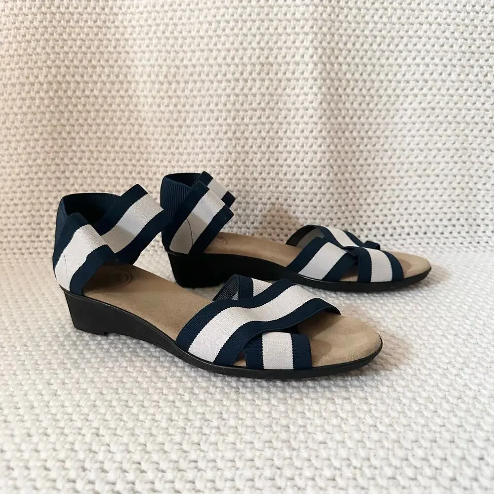 Charleston Shoe Co Lafayette Harrel Navy Blue White Mix Elastic Low Wedges 7 Box
